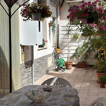 Casa Ninetta Apartment Riposto Exterior foto